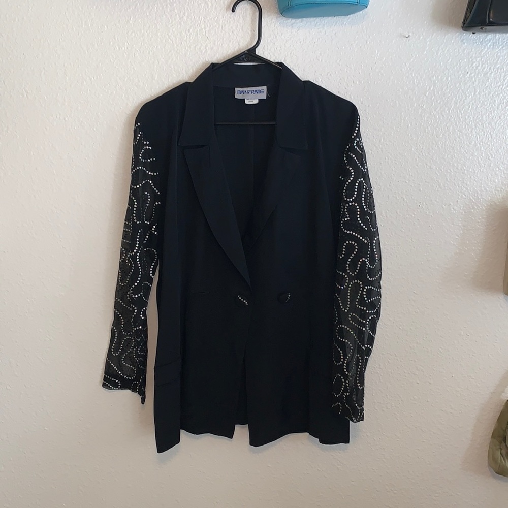 SEQUINED SLEEVES BLACK BLAZER